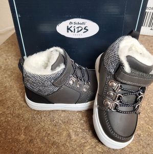 Dr Scholls kids sneaker boot